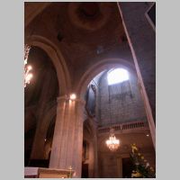 Arles, transept, photo architecture.relig.free.fr.jpg